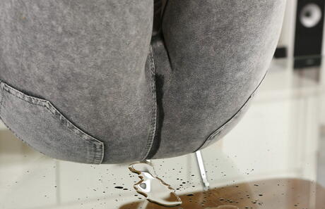 Attractive czech blonde milf Lena Love in sexy jeans loves foot fetish 