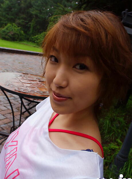 Attractive japanese amateur Madoka in sexy jeans showing her butt 